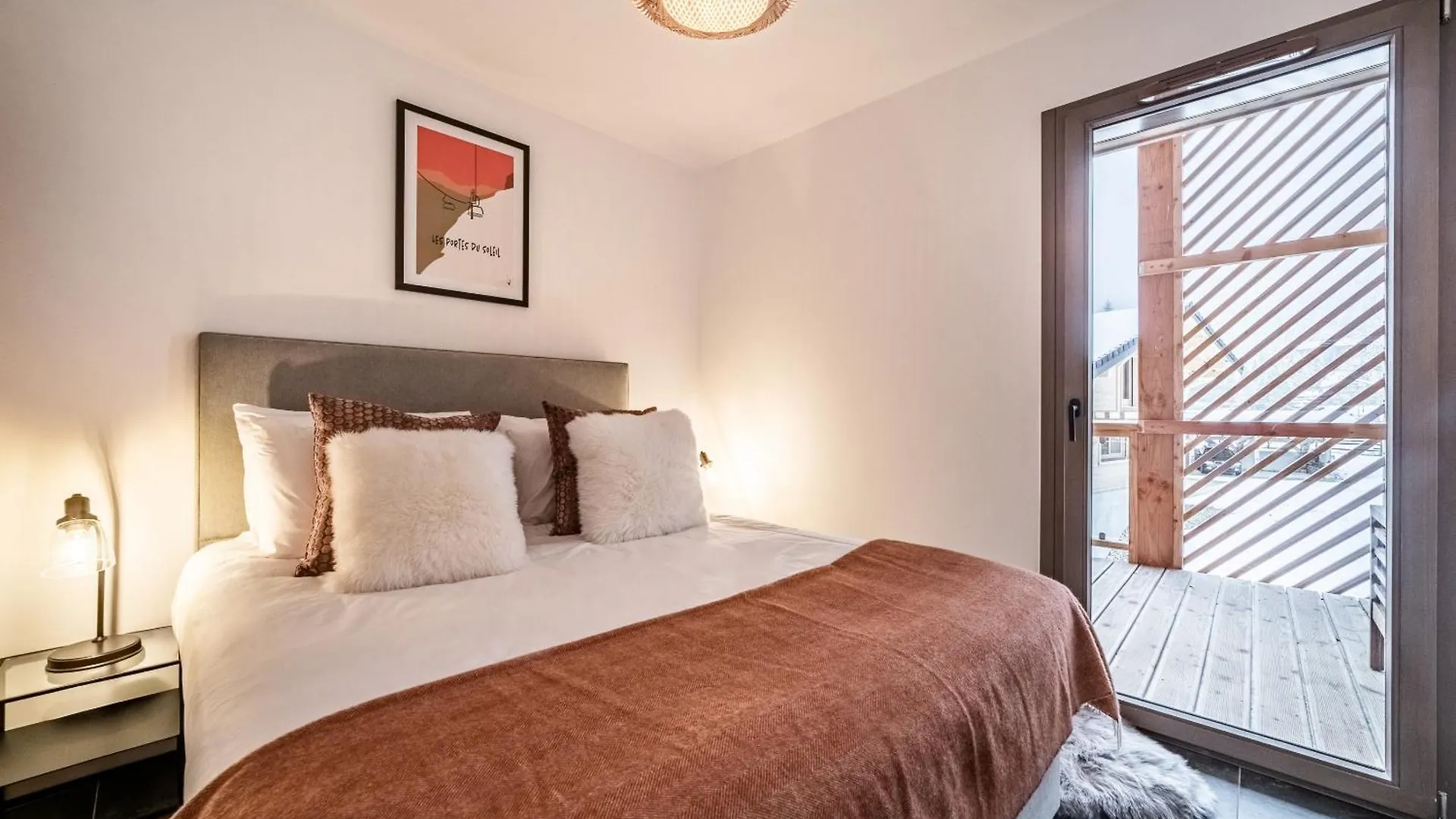 Apartment Rivulet, Chatel- By Emerald Stay