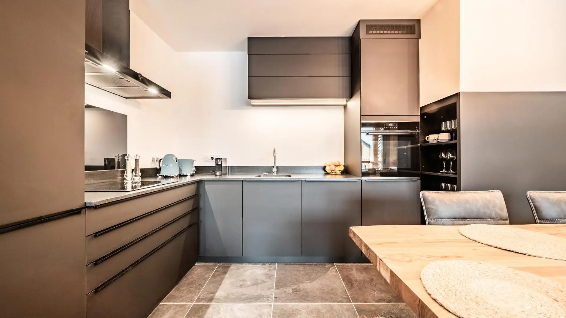 Apartment Rivulet, Chatel- By Emerald Stay
